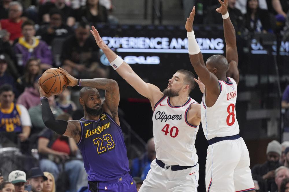 的巨大攻防 的巨大攻防