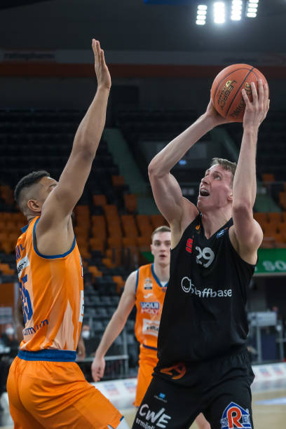 乔治的合同 乔治的合同